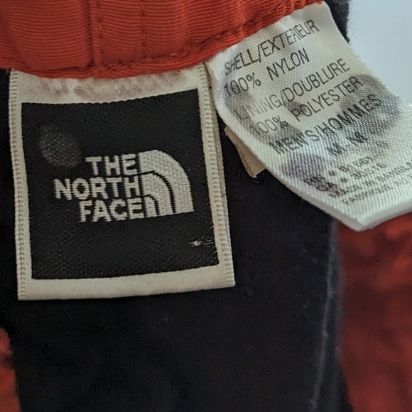 The North Face Vintage Shorts - Picture 8 of 8